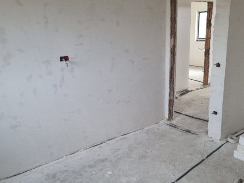 Comuna Berceni vila semifinisata 4cam/ 3bai/ incalzire pardos-pompa caldura